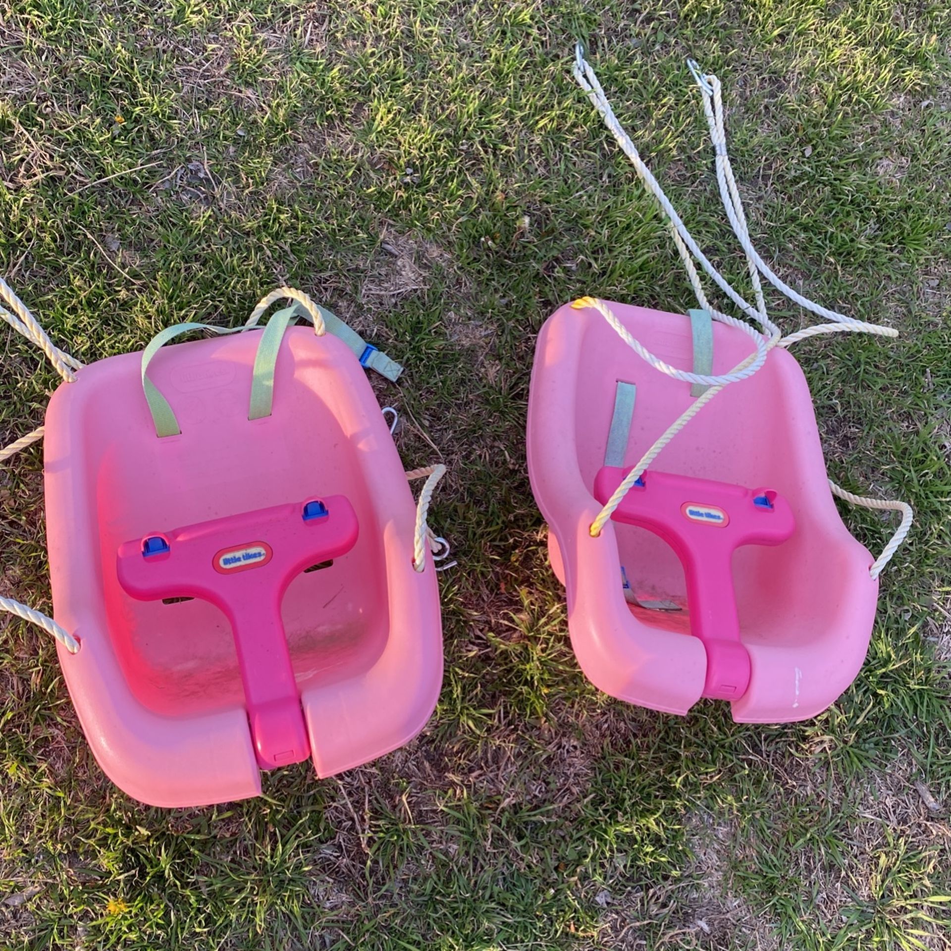 Set Of Swings Like New 