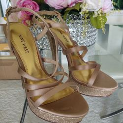 ❤️NEW Nine West  Biege  Heel Shoes -7 Med