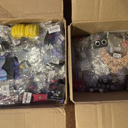 GOBS OF PAPARAZZI JEWELRY - 207 PIECES - SELLING ALL TOGETHER 