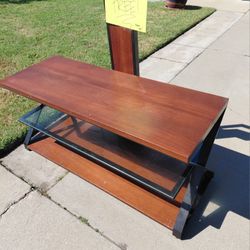 TV Stand Free