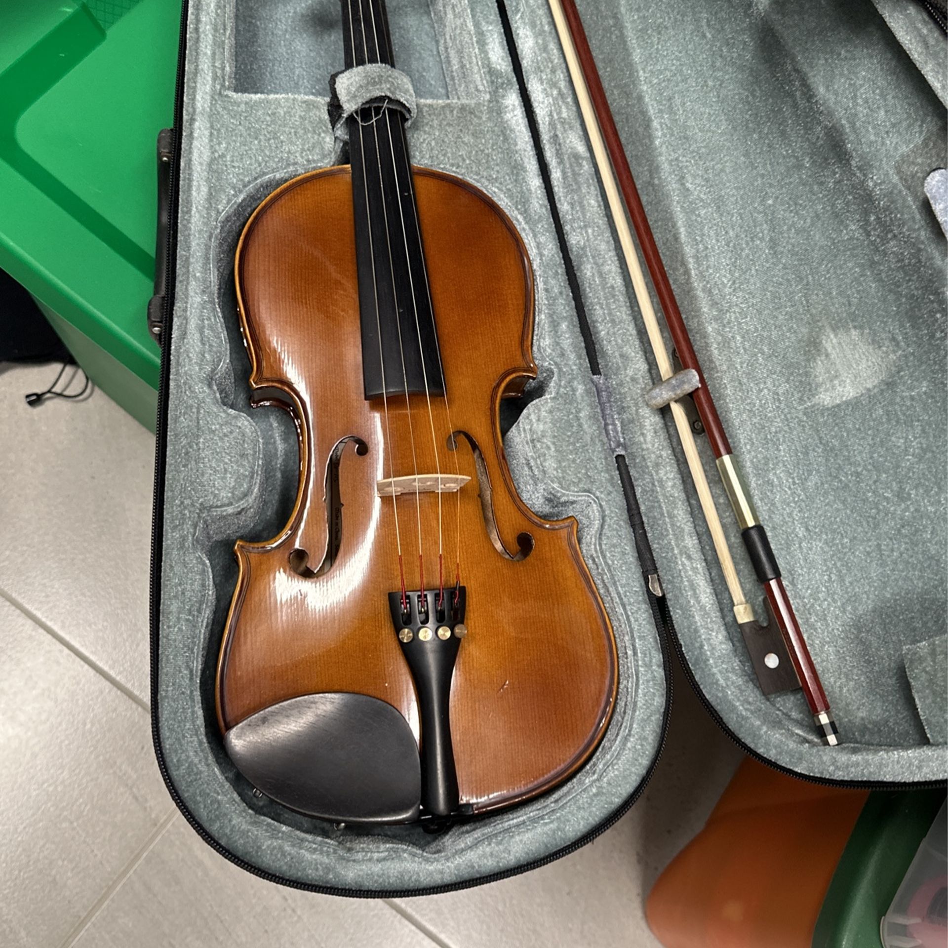 Cremona Violin