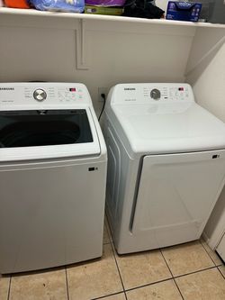 Samsung Washer and Dryer Set $700