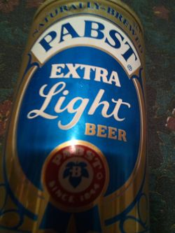 Vintage Pabst extra light beer can /Pabst brewing company,Milwaukee, Wisconsin. /12 ounce aluminum can