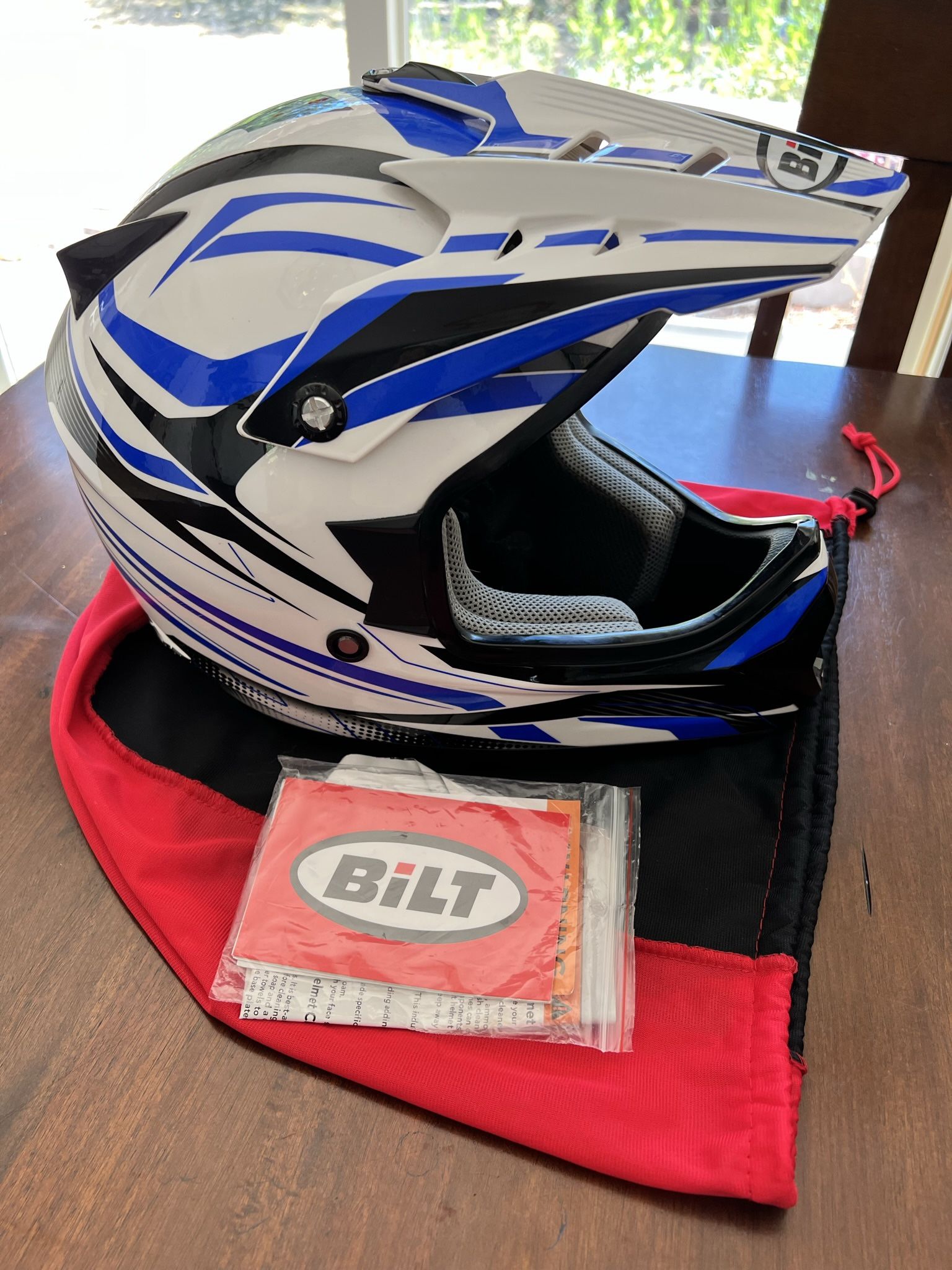 BILT “Amped” Blue/White/Black Adult Large Motorcycle And Dirt Bike Helmet