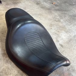 2004 harley-davidson dyna low rider fxdl OEM seat