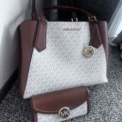 Michael Kors Handbag &Wallet (SET) 