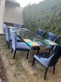 Used 6 Chair Dinning Table