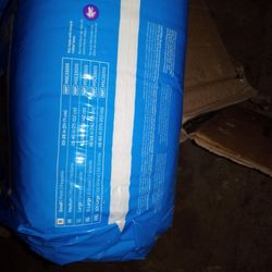 Size Small 22 Ct Per Pack 4 Packs Per Case Total 88 Diapers Per Case $25 Per Case