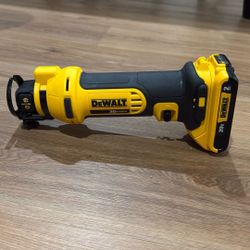  DeWalt 20V MAX cordless drywall cut-out tool 
