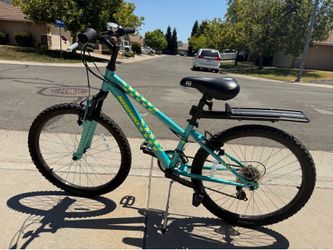 24” Nishiki Pueblo Girls Mountain Bike
