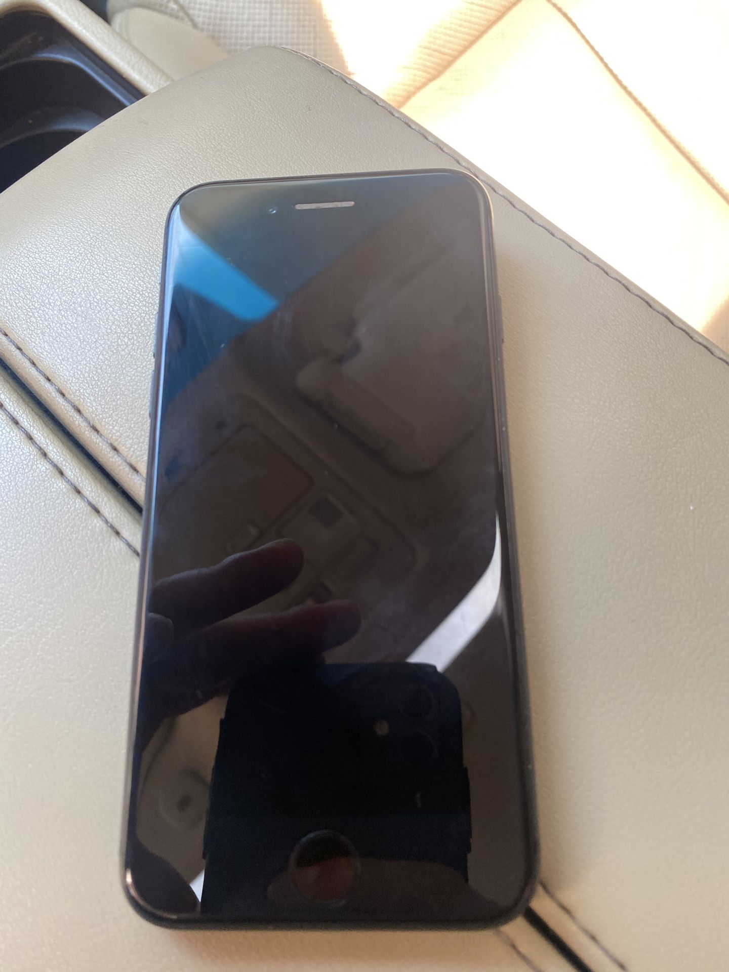 iPhone 8 64G