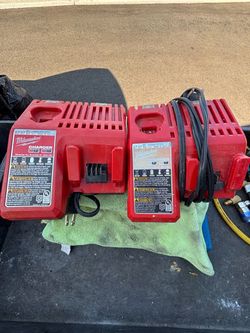 🔥 2 Milwaukee M12/M18 Battery Chargers – Genuine Milwaukee