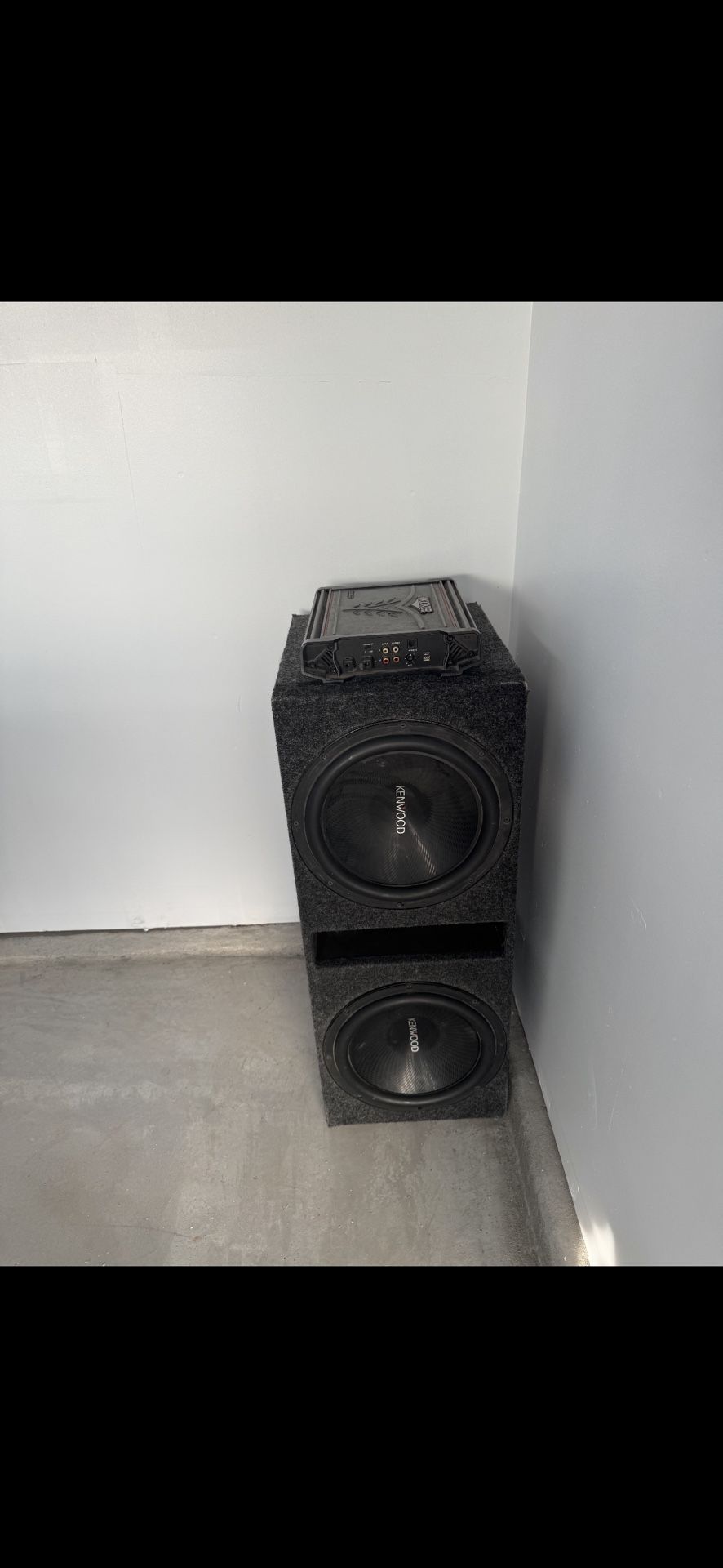 Speaker And Amp