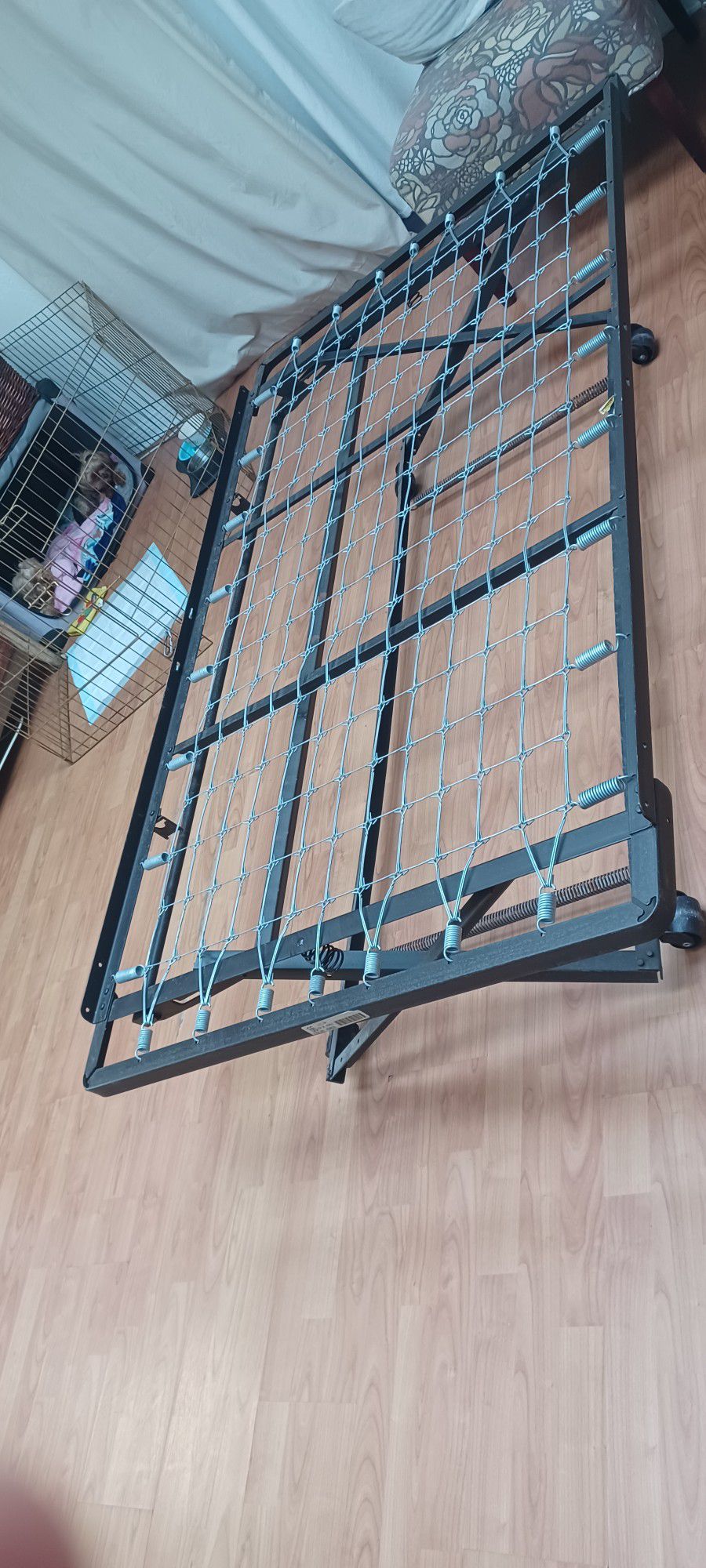 Bed Frame , Twin Sizes Metal With Wheels