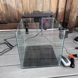 6 Gallon Frameless Aquarium 