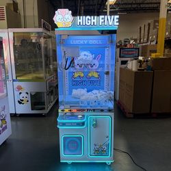 Mid-Size Claw Machine High Profit & Space Saving