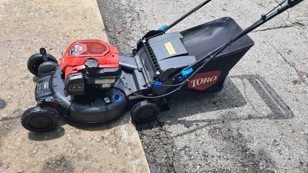 Toro Personal Pace Flex Self Propeller 22in Recycle ♻️ Lawnmower New Condition Works Good