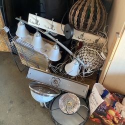 Free Light Fixtures, TV, And Ez Up