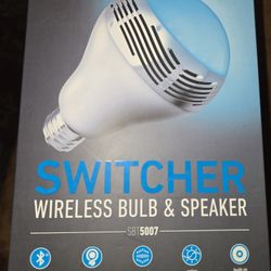 SHARPER IMAGE BLUETOOTH, WIRELSS, LED COLOR CHANGING BULB/SPEAKER *NEW*