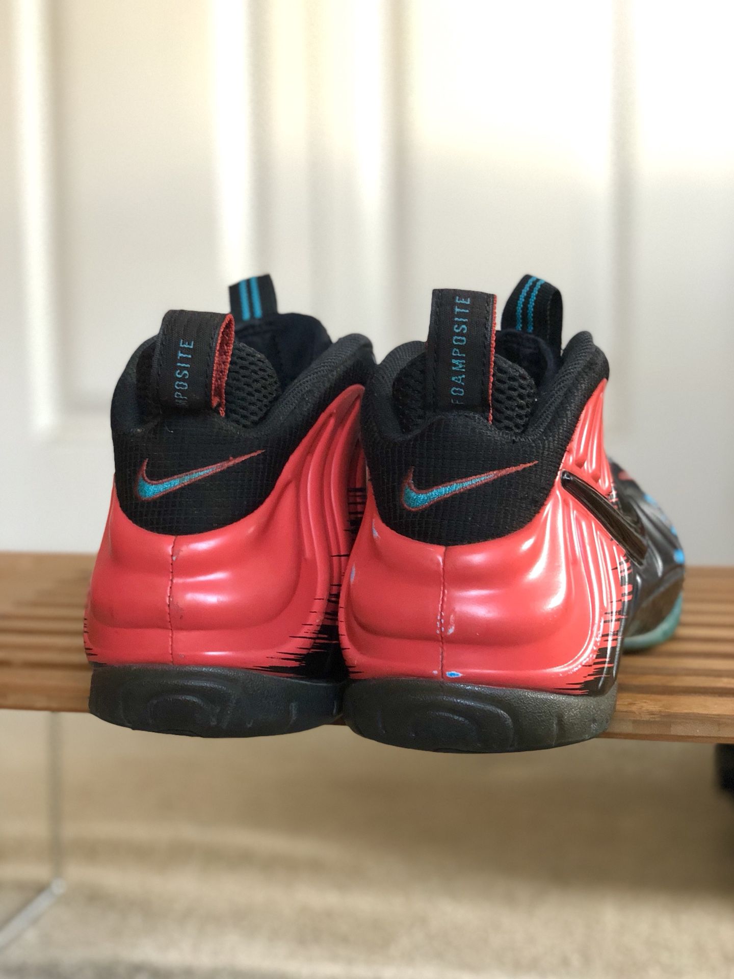 NIKE Air Foamposite Pro “SPIDERMAN” (2014) - Size 9.5 for Sale in Los  Angeles, CA - OfferUp
