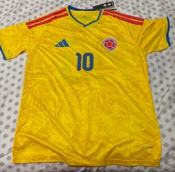 Colombia T-shirts size S,L,2XL