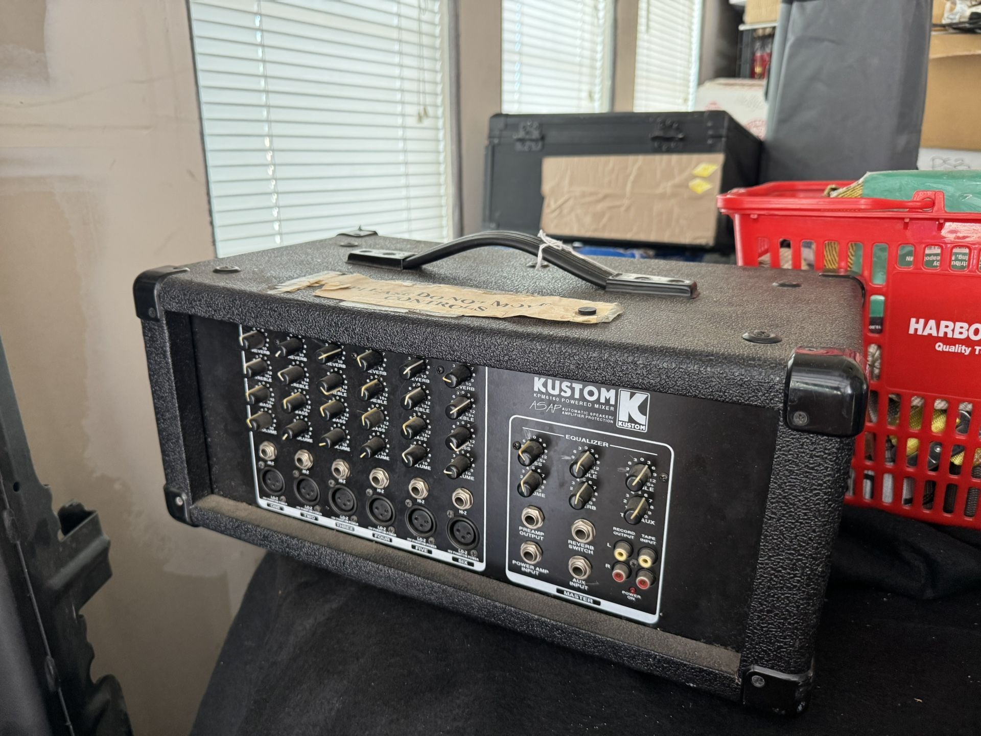 Kustom PA Powered Mixer KPM6160A