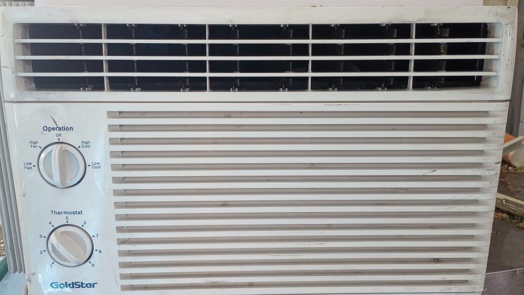 Goldstar 5250 But Air Conditioner