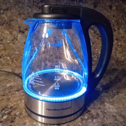 Hamilton Beach 1.7L Illuminated Glass Kettle 1500 Watts Auto Shut Off