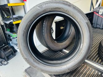 One 1️⃣ Used tire 🛞 Good Condition Bridgestone Alenza 235/55R20 “ 💯💯💯