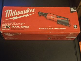 Milwaukee M12 3/8 Ratchet