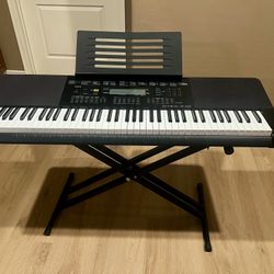 Casio WK-245 76 Key KeyBoard - Like New