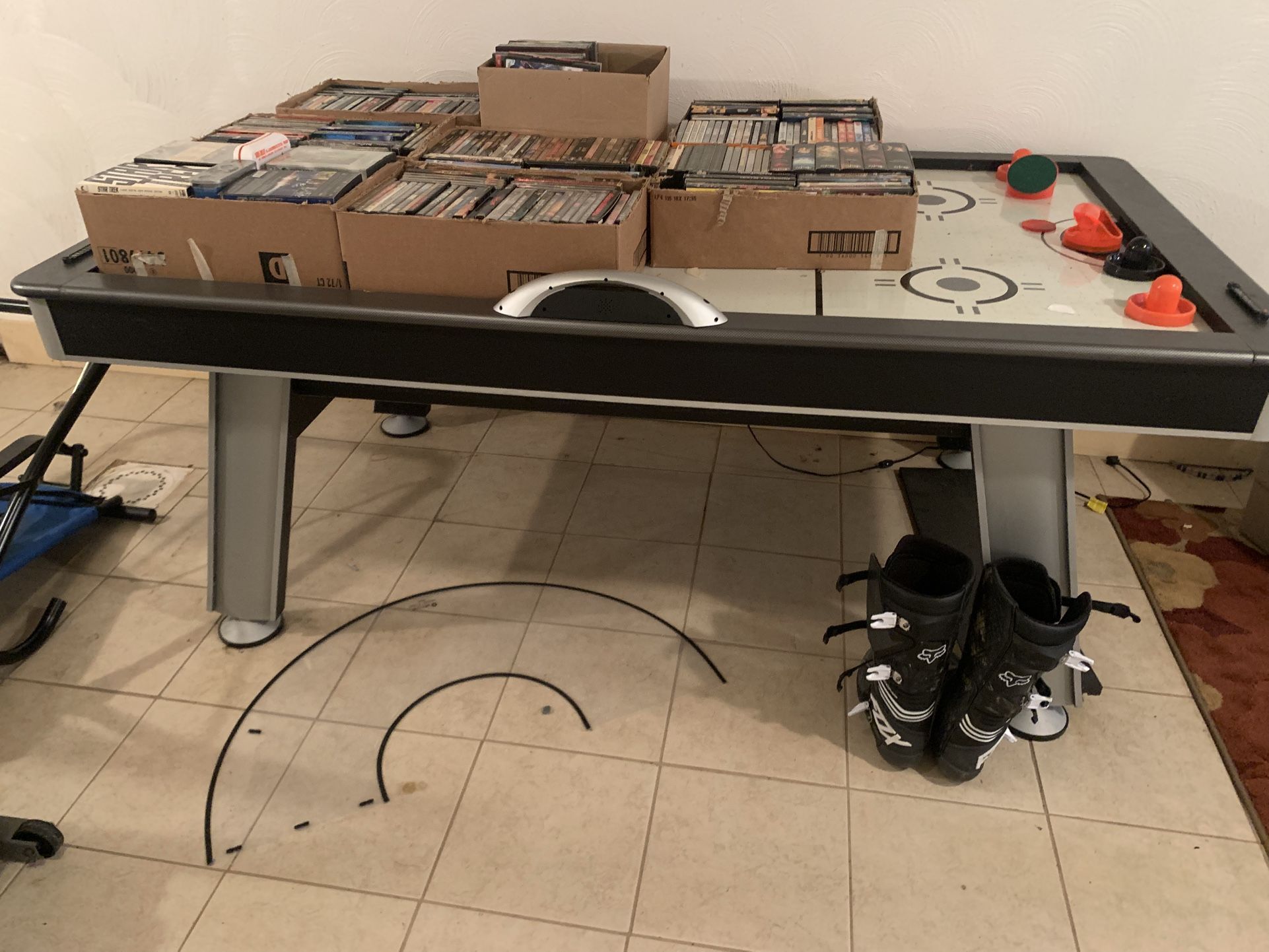 Air Hockey Table