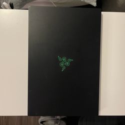 Razer Blade 15” Advanced (2019)