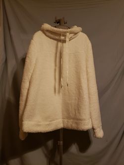 New Women's White Sweater (XXL)