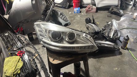 2011 2014 Mercedes S500 passenger Headlight,