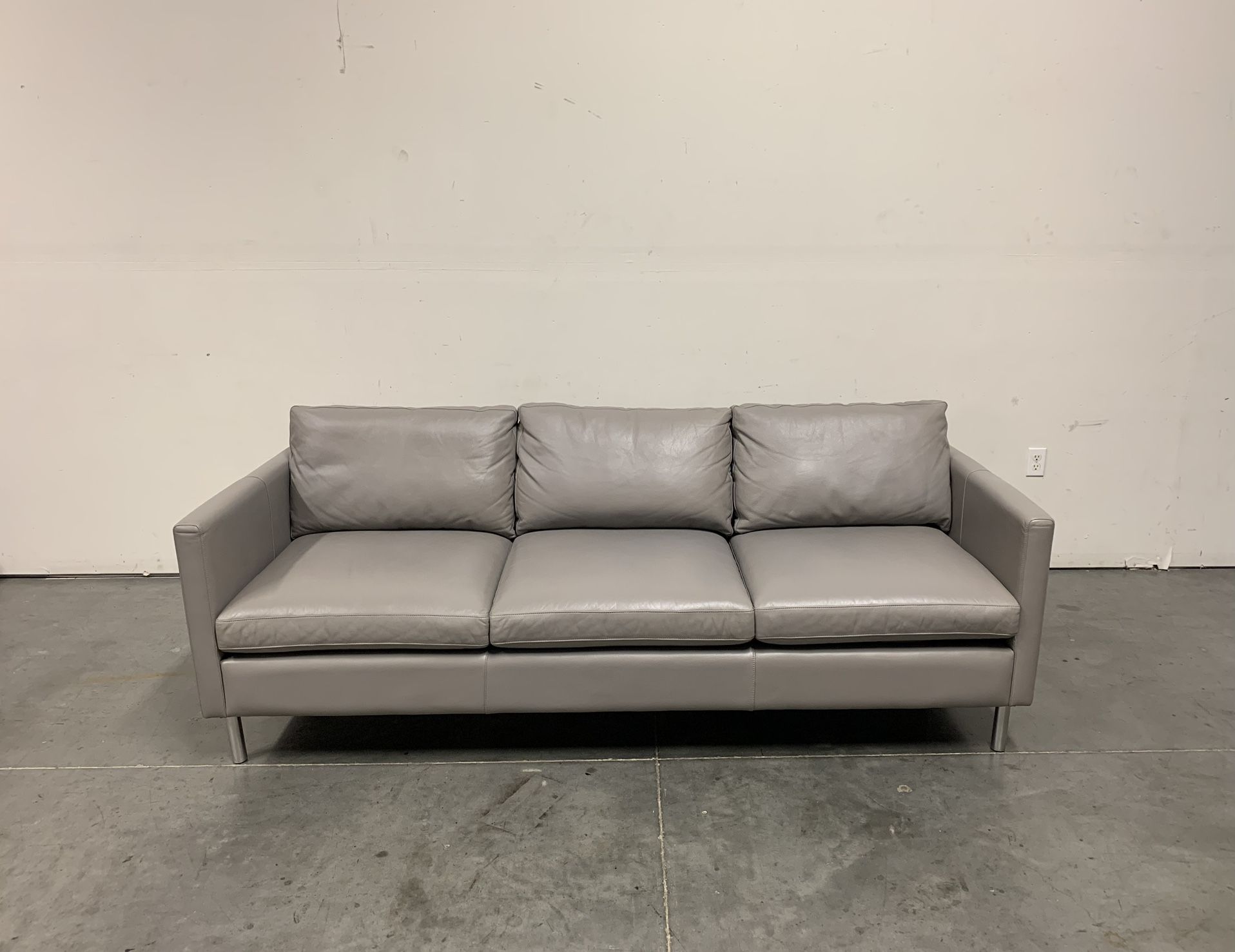 Room and Board, Jackson Modern Leather Sofa