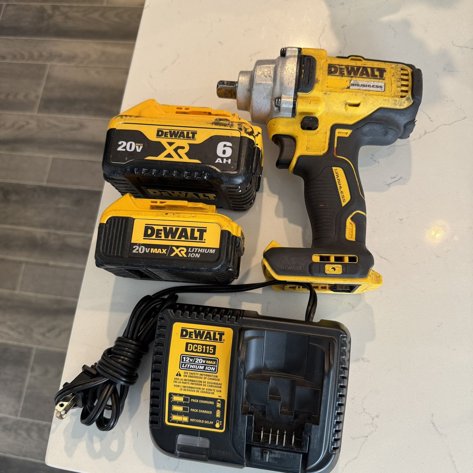 Dewalt 20v Impact Wrench Kit 