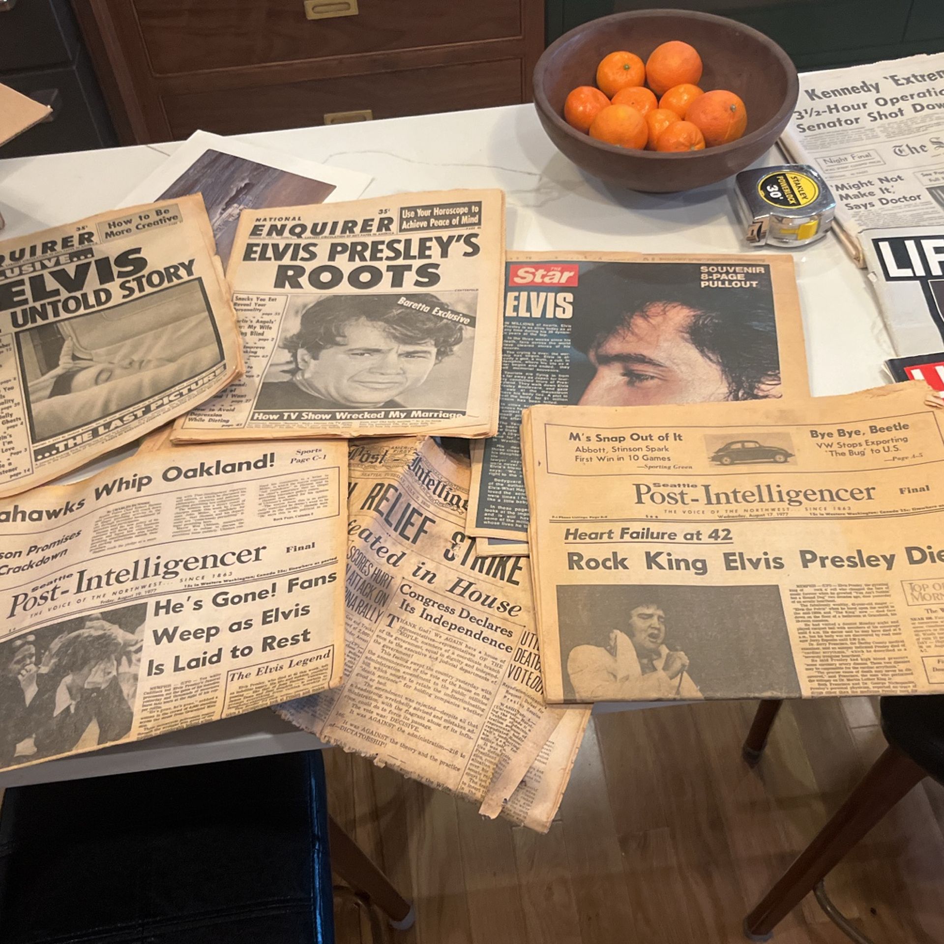 Elvis Presley newspapers 