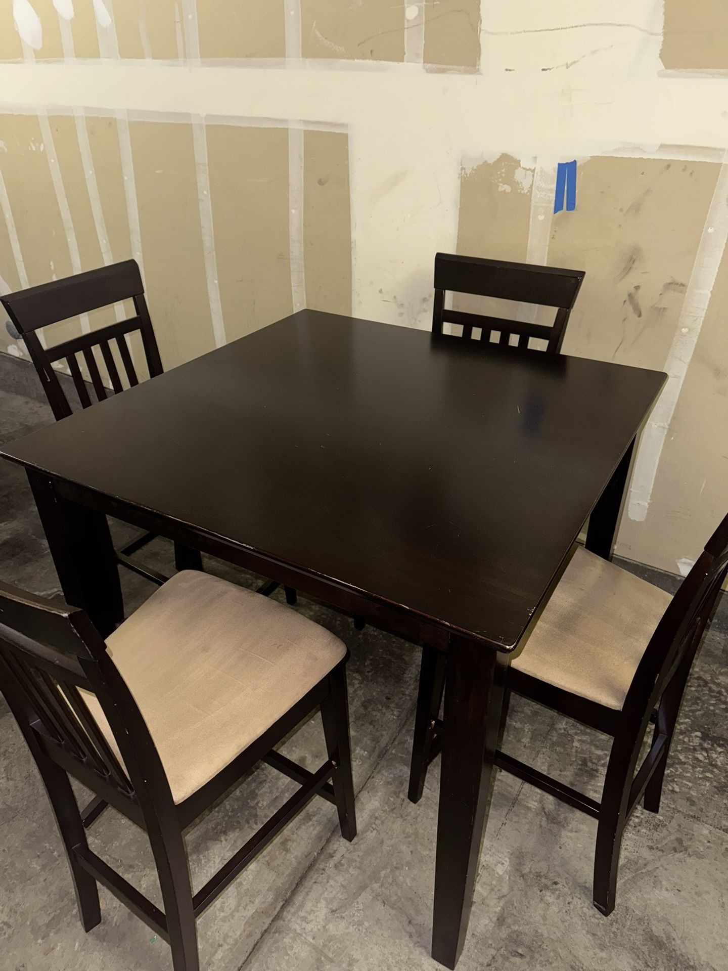 Dining Table Set
