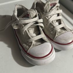 White 9c Converse