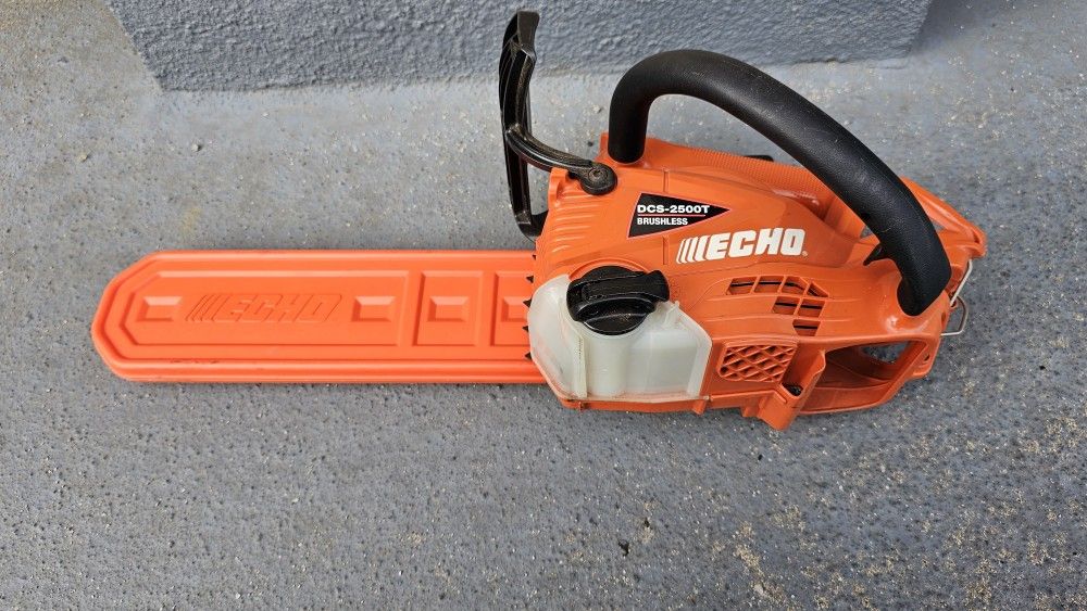 ECHO DSC-2500T  CHAINSAW NEW  BATTERY CHAINSAW ECHO 