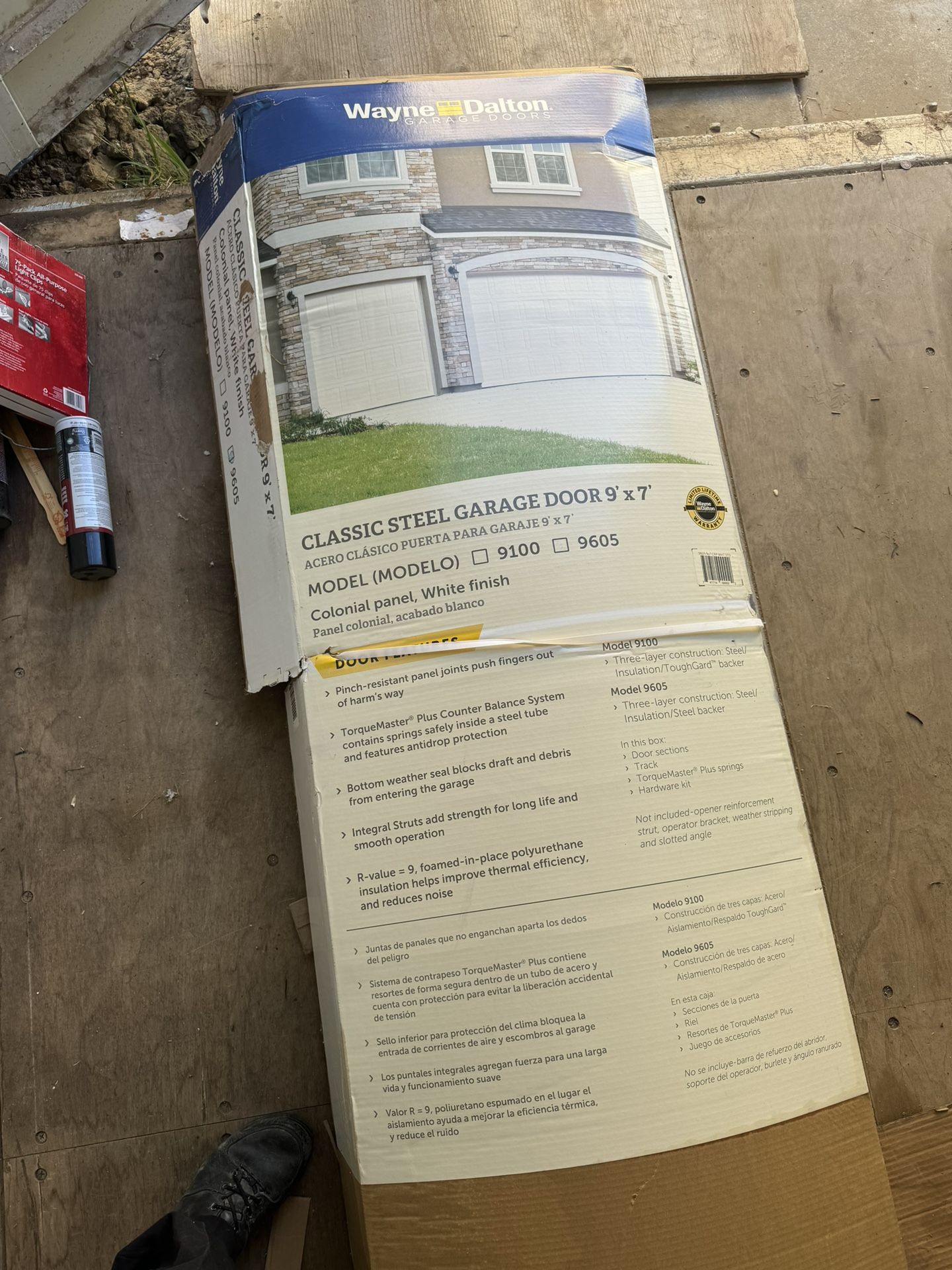 Free Wayne Dalton Classic Steel Model 9605 9-ft x 7-ft Insulated White Single Garage Door