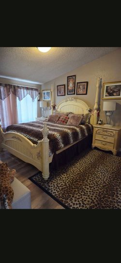 Gorgeous California king size    set 6 pz no mattress