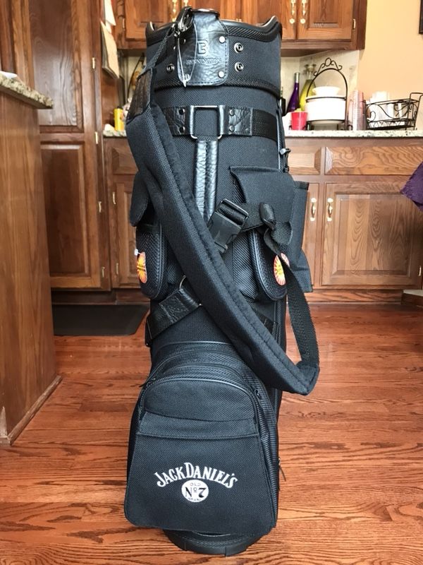 NWT Bennington Jack Daniels Golf Bag for Sale in Kansas City, MO