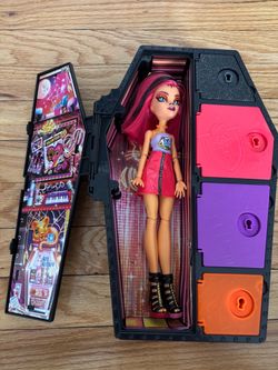 Monster High Torelai Stripe Neon Frights Skulltimate Secrets
