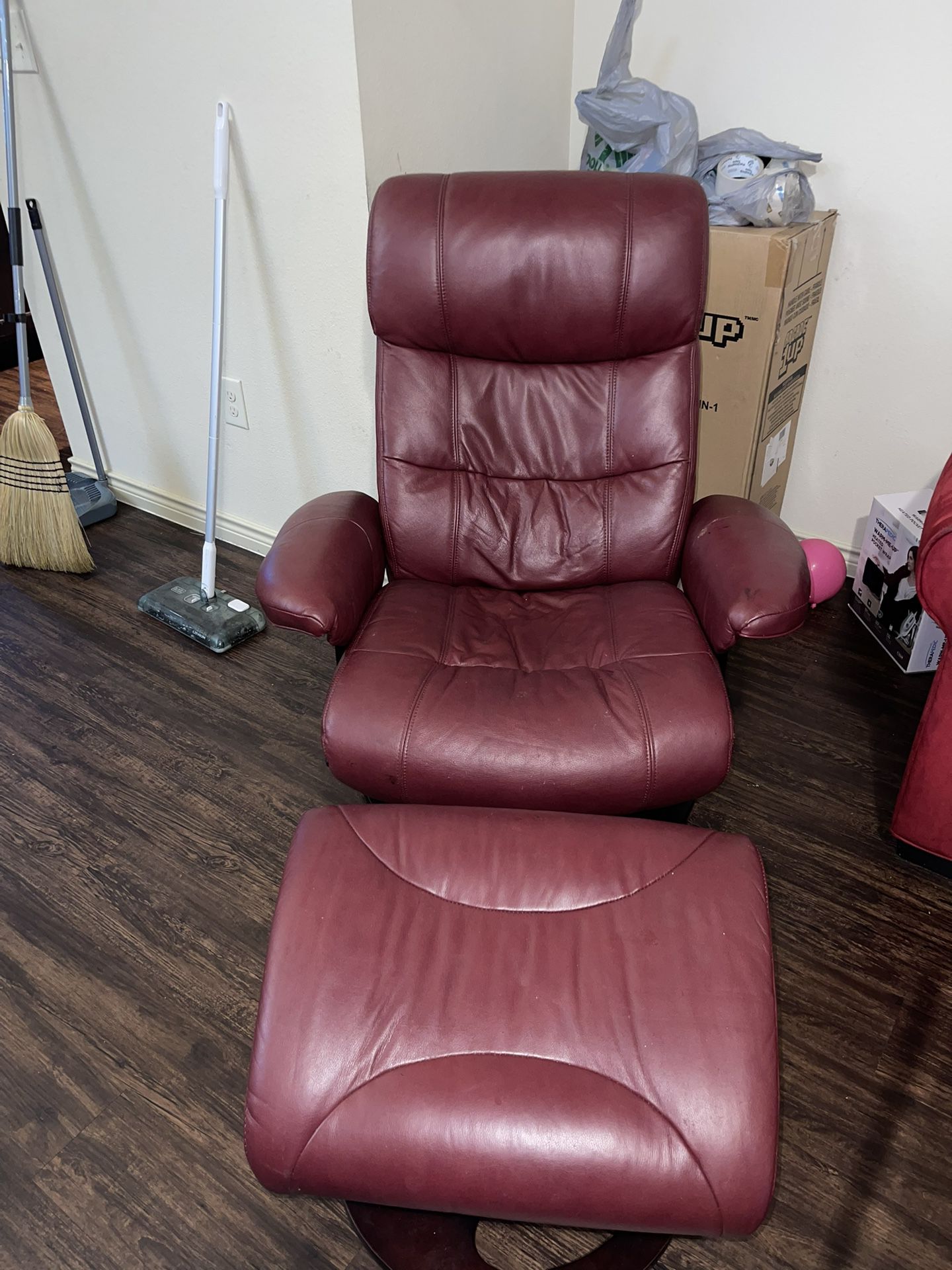 Red Recliner Chair With Footrest