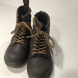 Dr Marten’s 1460 Lace Up Fashion Boots