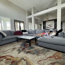 Living Room Sectional Couch And Coffee Table