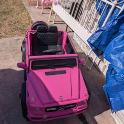 Mercedes Power Wheels Truck With Parental Remote Control