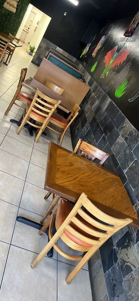 Restaurant Table And Chairs